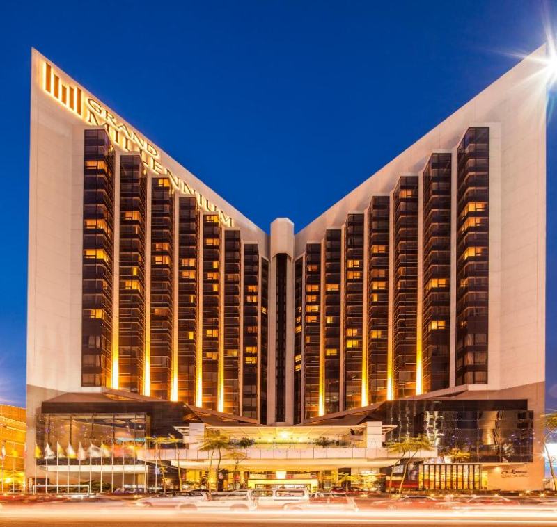 Grand Millennium Hotel tọa lạc giữa khu phố sầm uất Bukit Bintang