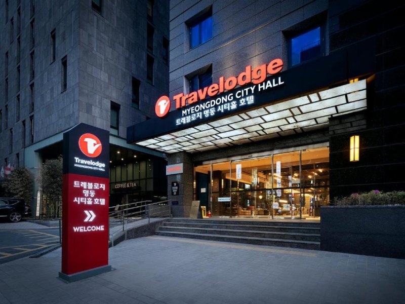 Khách sạn Travelodge mang phong cách đơn giản, sang trọng