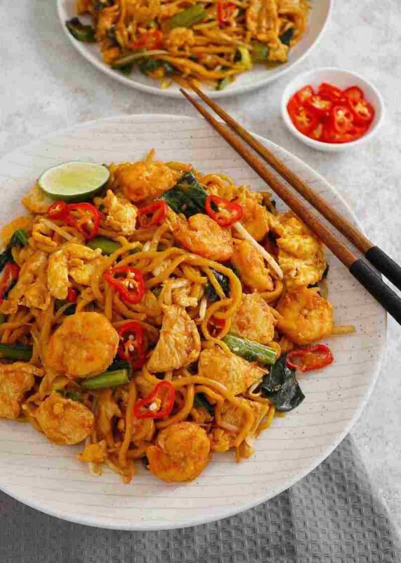 Mee goreng là món ăn đường phố đặc trưng tại Malaysia