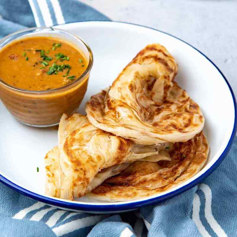 Roti Canai là món ăn sáng phổ biến của người Malaysia